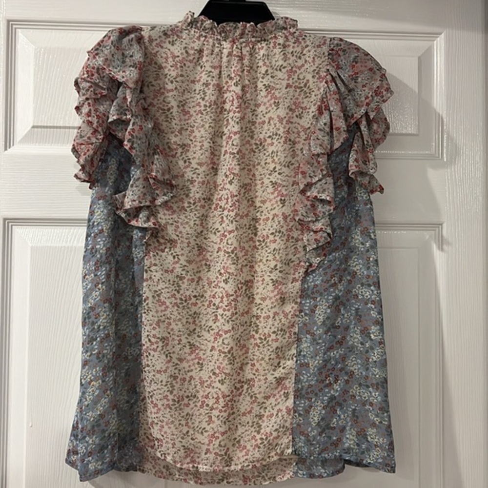 Entro‎ Ruffle Top - Picture 4 of 7